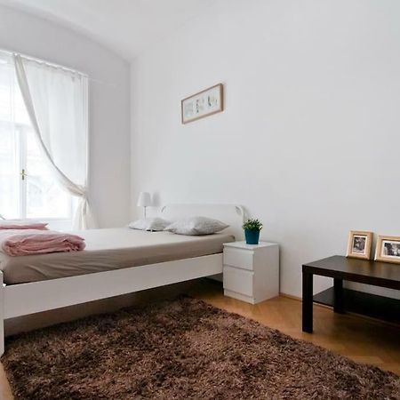 Marvelous Midtown Apartment Vienna Exterior photo